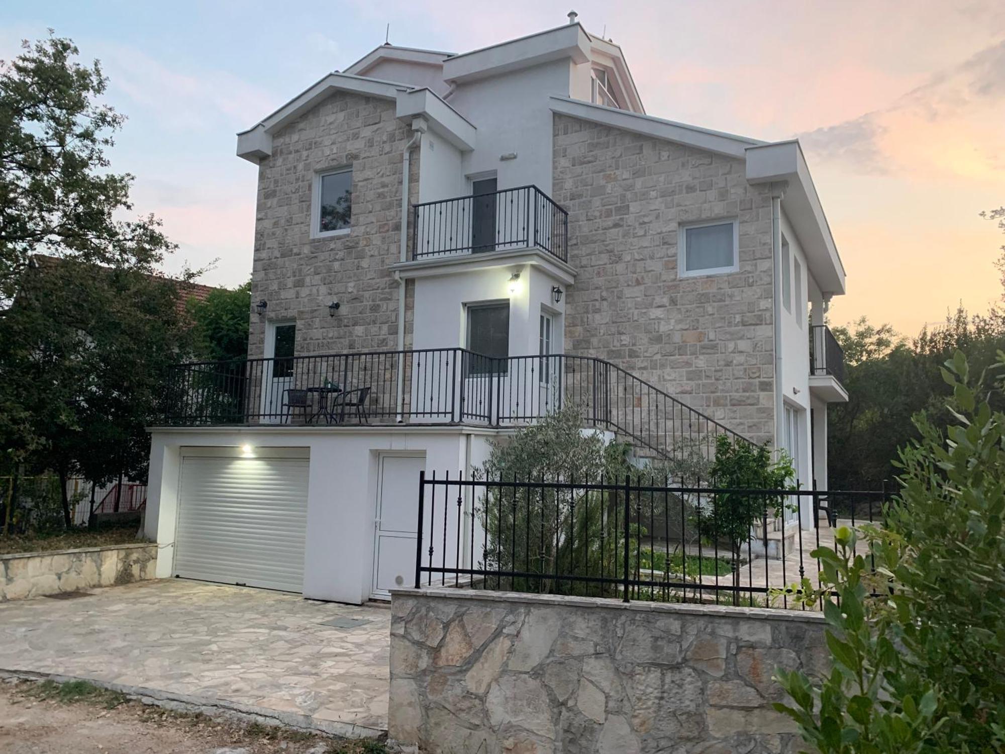Patrick House Villa Tivat Eksteriør billede